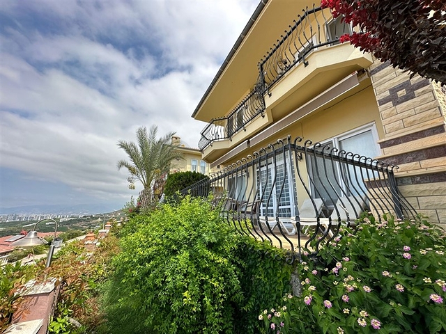 Вілла 4 + 1 в елітному районі Каргиджак 