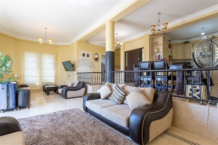 Вілла 4 + 1 в елітному районі Каргиджак 