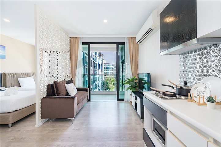 Житловий комплекс в 200 метрах від пляжу Наянг