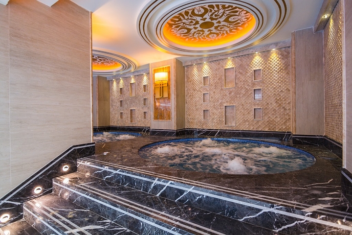 Трикімнатна квартира з євро ремонтом, видом на море і критим паркінгом Трикімнатна квартира з євро ремонтом, видом на море і критим паркінгом