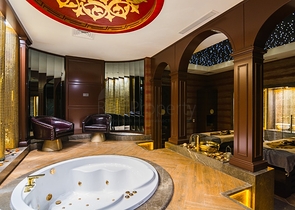 Трикімнатна квартира з євро ремонтом, видом на море і критим паркінгом Трикімнатна квартира з євро ремонтом, видом на море і критим паркінгом