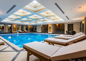 Трикімнатна квартира з євро ремонтом, видом на море і критим паркінгом Трикімнатна квартира з євро ремонтом, видом на море і критим паркінгом