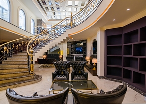 Трикімнатна квартира з євро ремонтом, видом на море і критим паркінгом Трикімнатна квартира з євро ремонтом, видом на море і критим паркінгом