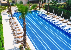 Трикімнатна квартира з євро ремонтом, видом на море і критим паркінгом Трикімнатна квартира з євро ремонтом, видом на море і критим паркінгом