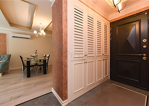 Трикімнатна квартира з євро ремонтом, видом на море і критим паркінгом Трикімнатна квартира з євро ремонтом, видом на море і критим паркінгом