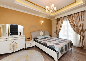 Трикімнатна квартира з євро ремонтом, видом на море і критим паркінгом Трикімнатна квартира з євро ремонтом, видом на море і критим паркінгом