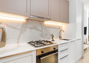 Житловий комплекс преміум-класу в районі Jumeirah Village Circle