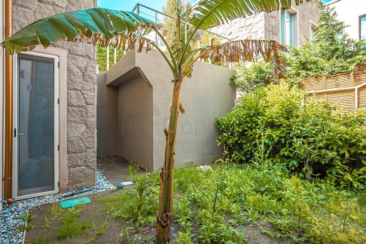 Сучасні вілли з приватними басейнами в Яликаваку 