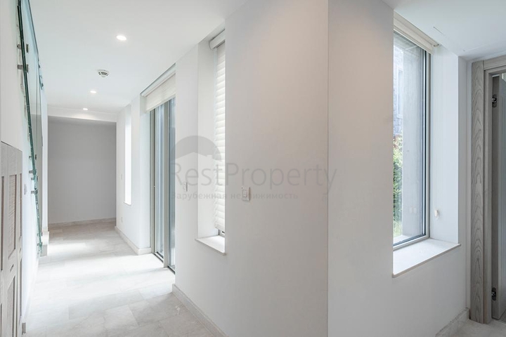 Сучасні вілли з приватними басейнами в Яликаваку 