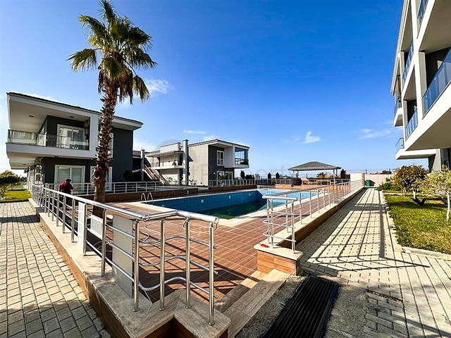 Дублекс 3+1 в малоповерховому ЖК в 150 м від моря