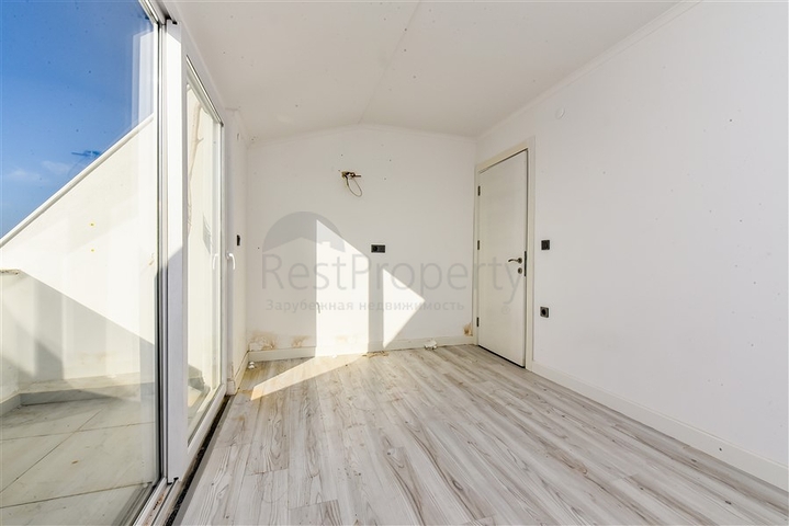 Дублекс 3+1 в малоповерховому ЖК в 150 м від моря