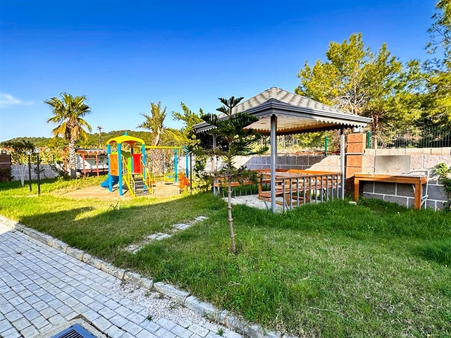 Дублекс 3+1 в малоповерховому ЖК в 150 м від моря