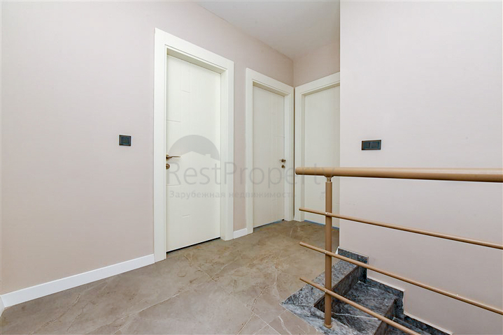 Пентхаус 3 + 1 з відкритим видом на гори в районі Каргиджак