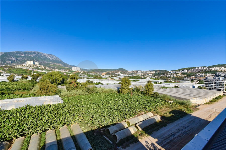 Пентхаус 3 + 1 з відкритим видом на гори в районі Каргиджак