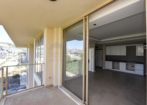 Пентхаус 3 + 1 з відкритим видом на гори в районі Каргиджак