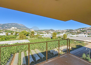 Пентхаус 3 + 1 з відкритим видом на гори в районі Каргиджак