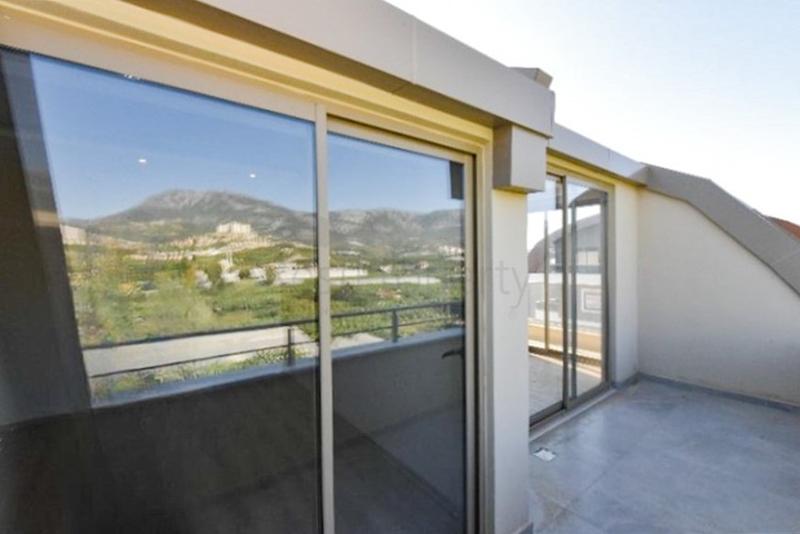 Пентхаус 3 + 1 у новому комплексі в районі Каргиджак