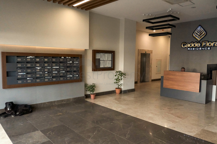 квартира 1 + 1 в ЖК в районі Бахчешехір