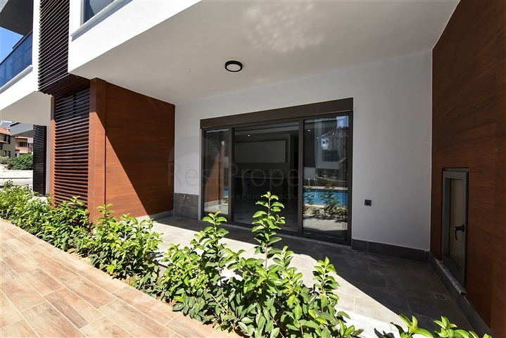 Садовий дуплекс 2 + 1 в районі Тосмур