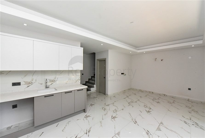 Садовий дуплекс 2 + 1 в районі Тосмур