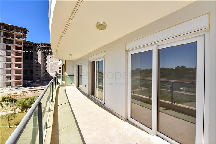 Велика квартира 3+1 в перспективному районі Газіпаша