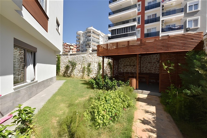 Садовий дуплекс плануванням 2+1 в районі Тосмур