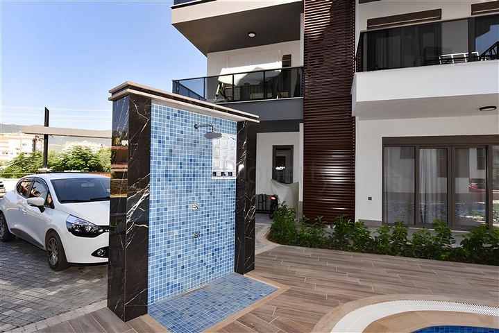 Садовий дуплекс плануванням 2+1 в районі Тосмур