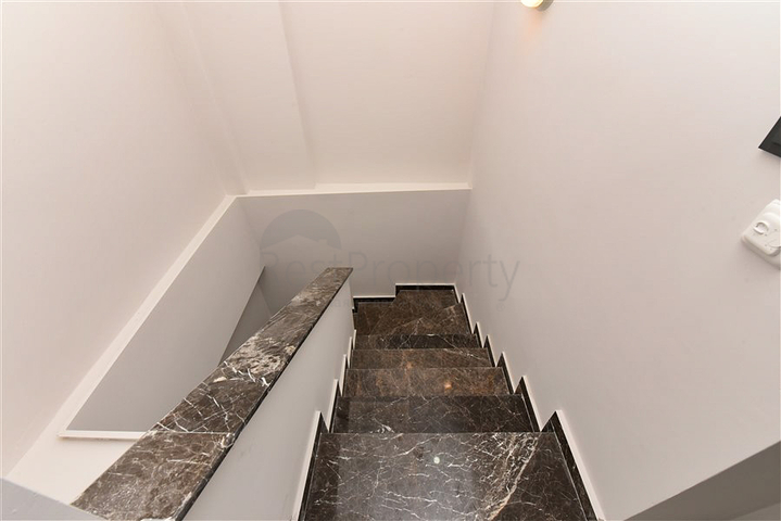 Садовий дуплекс плануванням 2+1 в районі Тосмур