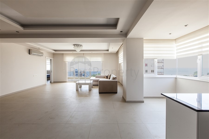 Квартири в готовому комплексі в 110 метрах від моря в районі Аяш-Ердемлі