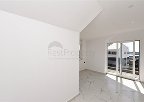 Пентхаус з видом на море в районі Конакли