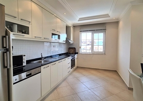 Пентхаус 4 + 1 з видом на море в самому центрі Аланії