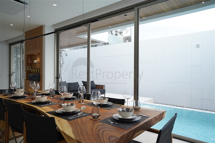 Сучасні розкішні вілли з басейном на Пхукеті 