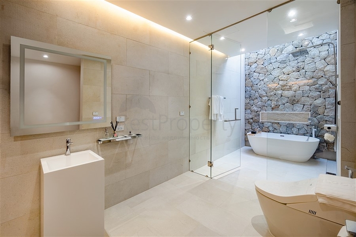 Сучасні розкішні вілли з басейном на Пхукеті 