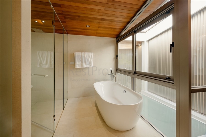 Сучасні розкішні вілли з басейном на Пхукеті 