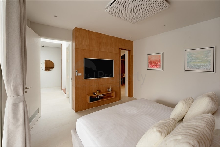 Сучасні розкішні вілли з басейном на Пхукеті 