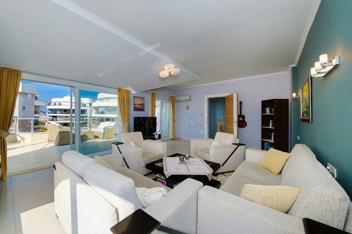 Пентхаус 4 + 1 з видом на море в Джікджіллі