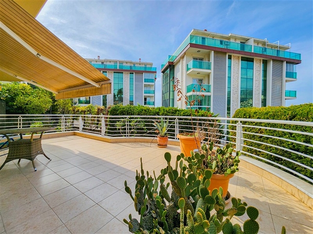 Вілла 4+1 в районі Каргиджак