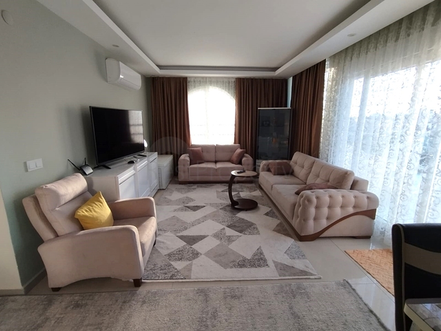 Затишна квартира 1 + 1 в районі Кестель