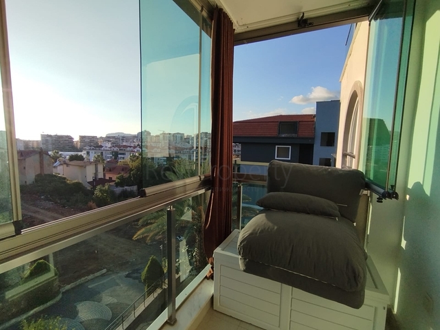 Затишна квартира 1 + 1 в районі Кестель