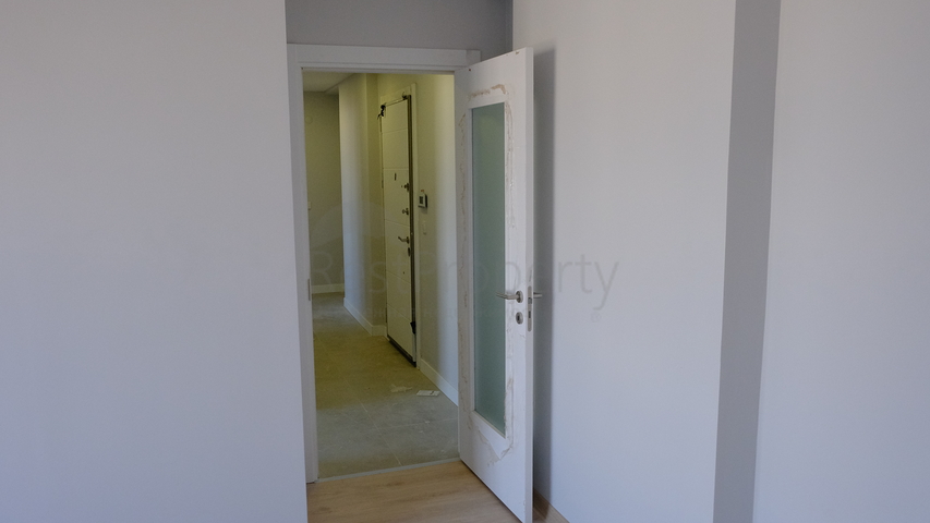 Квартира 2 + 1 в новому ЖК в 2х хвилинах від метро.