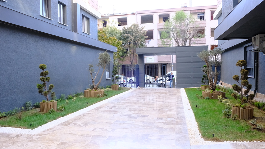 Квартира 2 + 1 в новому ЖК в 2х хвилинах від метро.