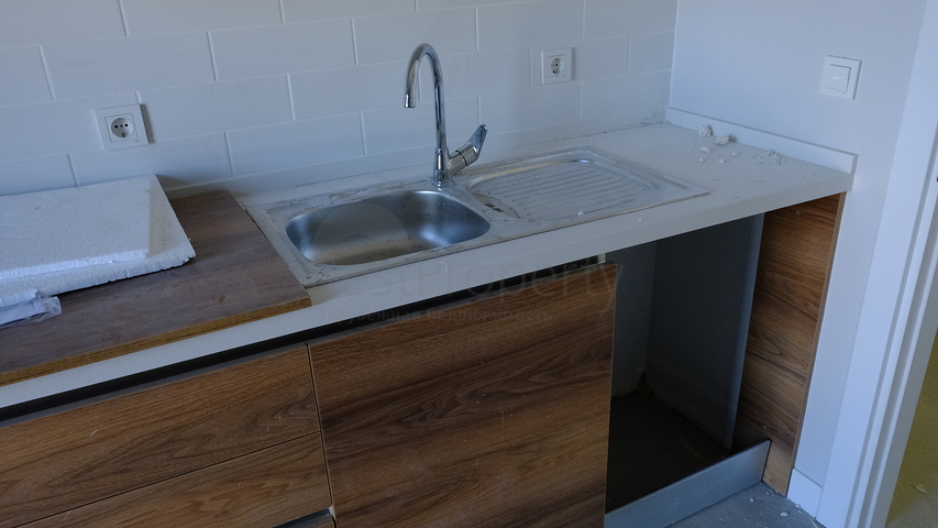 Квартира 2 + 1 в новому ЖК в 2х хвилинах від метро.