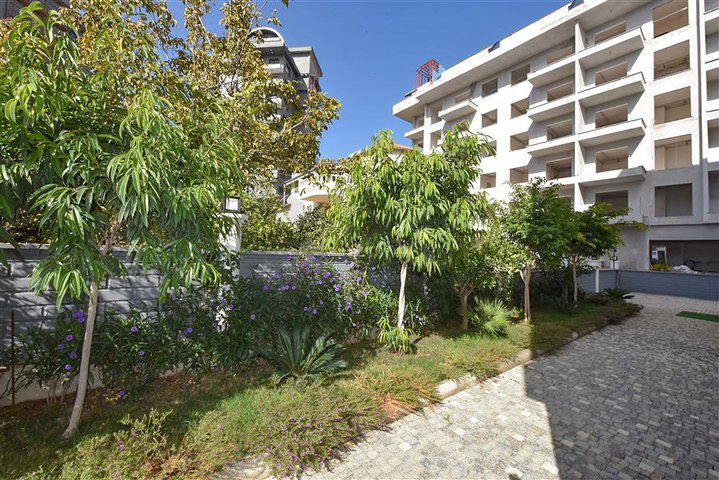 Квартира 1 + 1 в затишному комплексі в районі Авсаллар