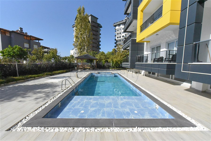 Квартира 1 + 1 в затишному комплексі в районі Авсаллар