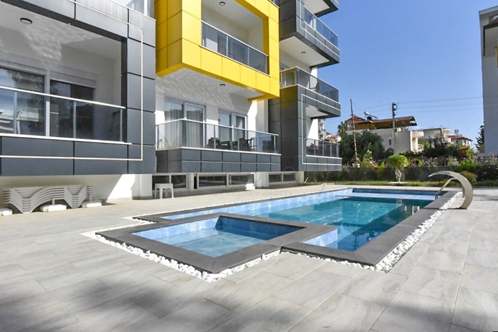 Квартира 1 + 1 в затишному комплексі в районі Авсаллар