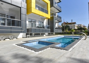 Квартира 1 + 1 в затишному комплексі в районі Авсаллар