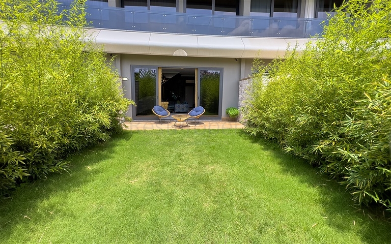 Садовий дуплекс 2 + 1 на першій береговій лінії в Каргиджаку