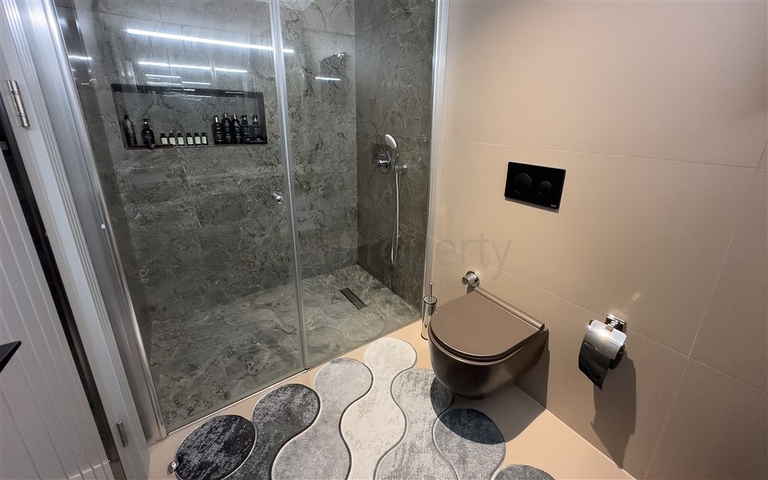 Садовий дуплекс 2 + 1 на першій береговій лінії в Каргиджаку