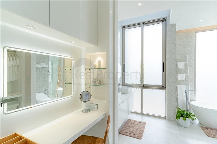 Комплекс вілл в районі Бангтао