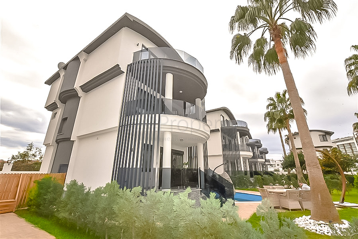 Стильна вілла 4 + 1 в районі Паяллар